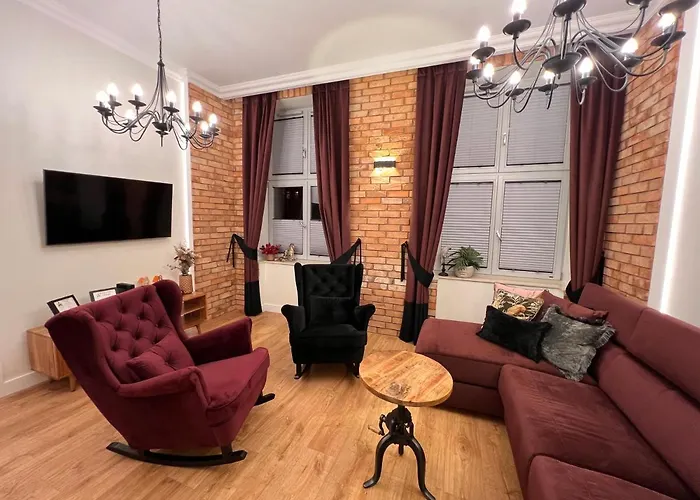 Brick Castle - Helga * Wroclaw