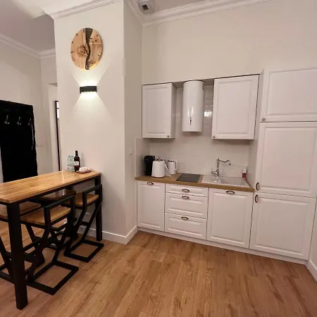 Brick Castle - Helga Apartamento